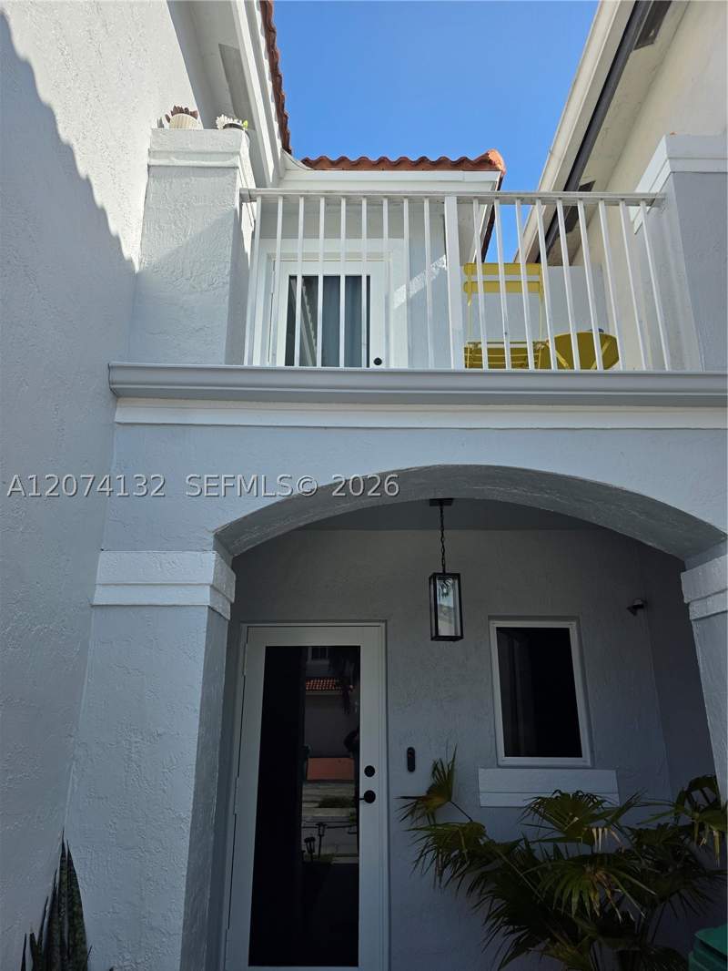 4 bedroom SingleFamilyResidence at 16011 SW 87th Ter, BRISTOL POINTE, Miami — photo 3