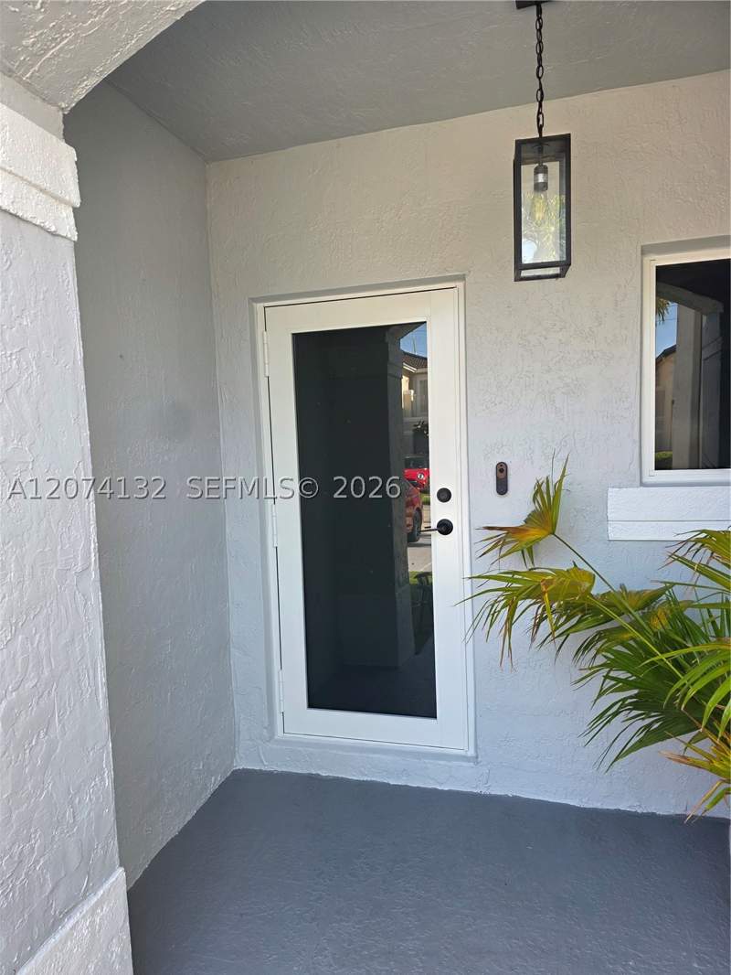 4 bedroom SingleFamilyResidence at 16011 SW 87th Ter, BRISTOL POINTE, Miami — photo 4