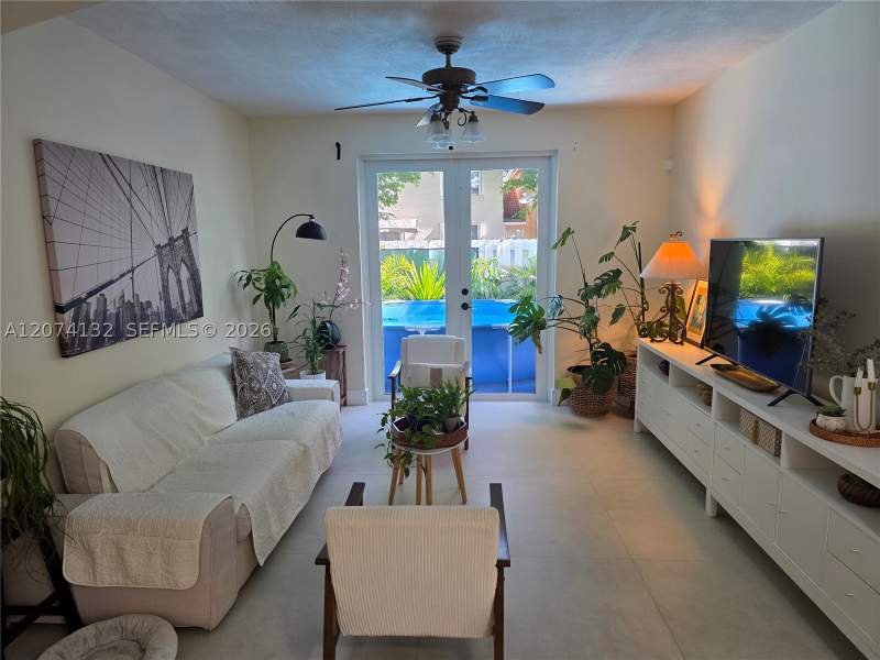 4 bedroom SingleFamilyResidence at 16011 SW 87th Ter, BRISTOL POINTE, Miami — photo 5