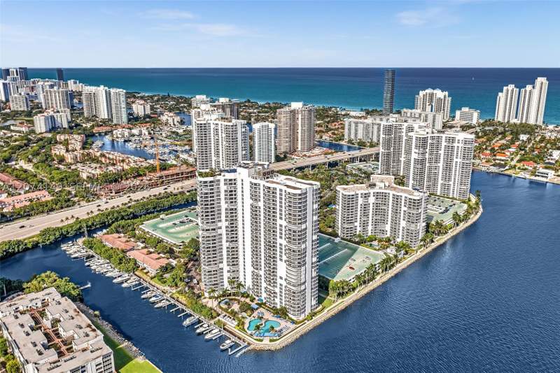 2 bedroom Condominium at 3530 Mystic Pointe Dr 411, Mystic Pointe Tower 500 C, Aventura — photo 5