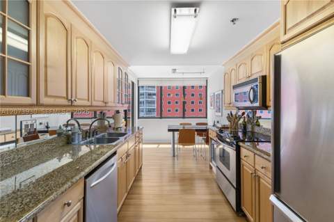 1581 Brickell Ave 1105, Miami FL - photo 12 of 54