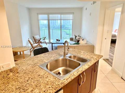 20000 E Country Club Dr 612, Aventura FL - photo 7 of 32