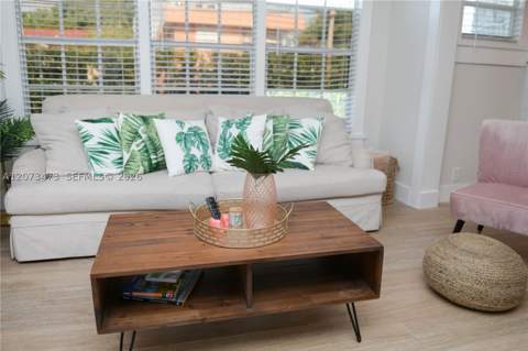 1274 SW 5th St, Miami FL - photo 12 of 30