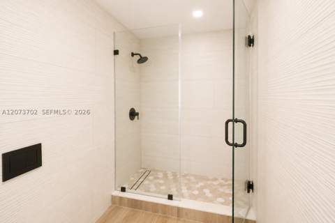 5601 Collins Ave 1009, Miami Beach FL - photo 7 of 34