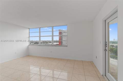 1301 NE Miami Gardens Dr 1025W, Miami FL - photo 14 of 29