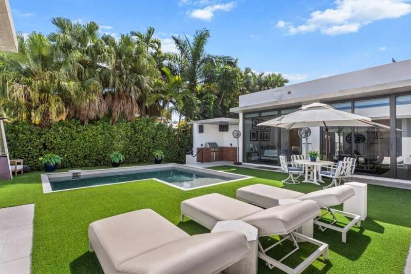 4 bedroom SingleFamilyResidence at 1845 NE 124th Street, Keystone Point, North Miami — photo 3
