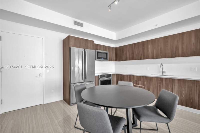 1 bedroom Condominium at 2960 NE 207th St 1102, Aventura Parksquare Resid, Aventura — photo 2