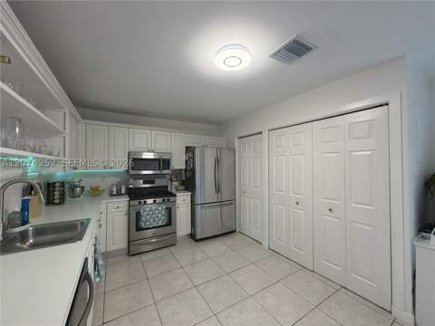 15316 SW 111th St, Miami FL - photo 10 of 41