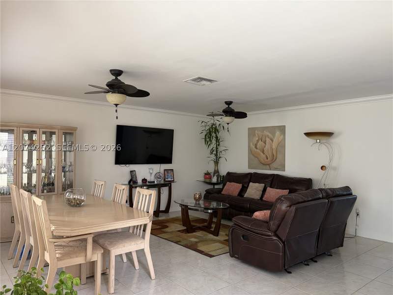 3 bedroom SingleFamilyResidence at 15316 SW 111th St, Jasmine At The Hammocks 1, Miami — photo 5