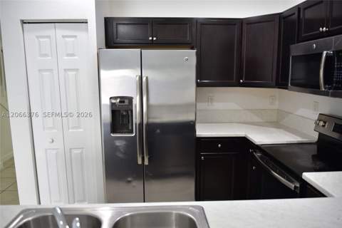3209 SE 5th St, Homestead FL - photo 12 of 35