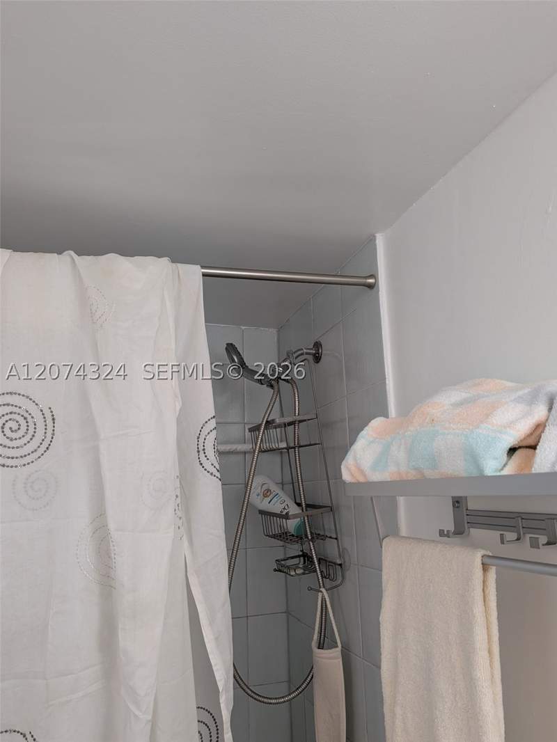 1 bedroom Condominium at 1228 West Ave 609, Bayview Terr Condo, Miami Beach — photo 5