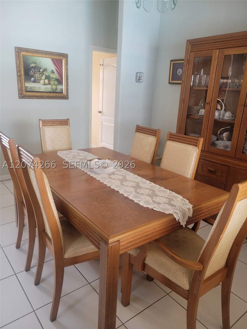 3 bedroom SingleFamilyResidence at 14770 SW 172nd St, LUZ ESTELA SUB, Miami — photo 3