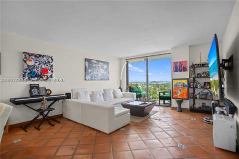 2350 NE 135th St 1204, North Miami FL - photo 12 of 41