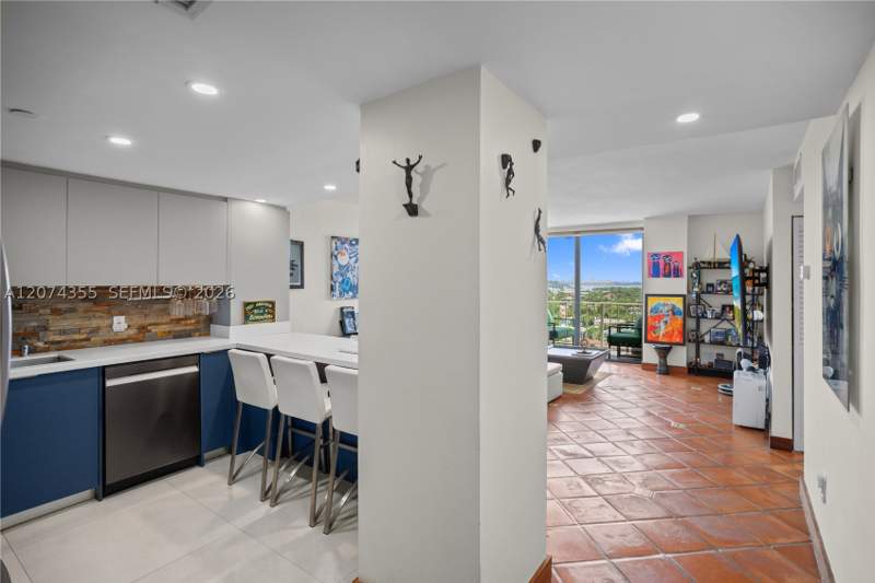 2 bedroom Condominium at 2350 NE 135th St 1204, Vecino Del Mar Condo, North Miami — photo 3