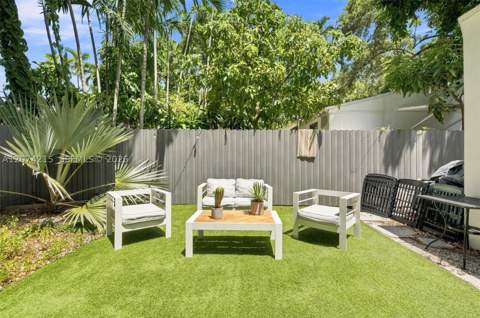 367 NE 86th St, El Portal FL - photo 23 of 33
