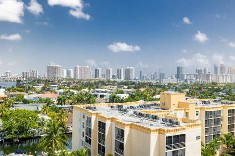 2903 N Miami Beach Blvd 1003, North Miami Beach FL - photo 23 of 36
