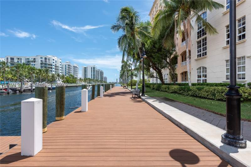 3 bedroom Condominium at 3001 NE 185th St 417, Alaqua Condo, Aventura — photo 2