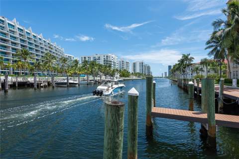 3001 NE 185th St 417, Aventura FL - photo 24 of 30