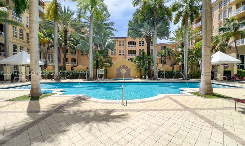 3 bedroom Condominium at 3001 NE 185th St 417, Alaqua Condo, Aventura — photo 3