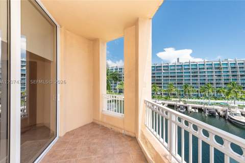 3001 NE 185th St 417, Aventura FL - photo 7 of 30