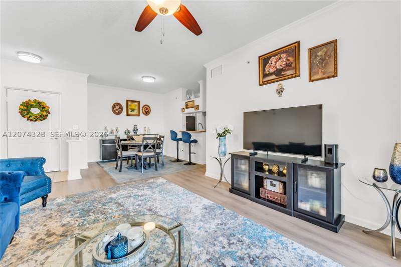 1 bedroom Condominium at 17145 N Bay Rd 4501, Porto Bellagio Condo, Sunny Isles Beach — photo 2
