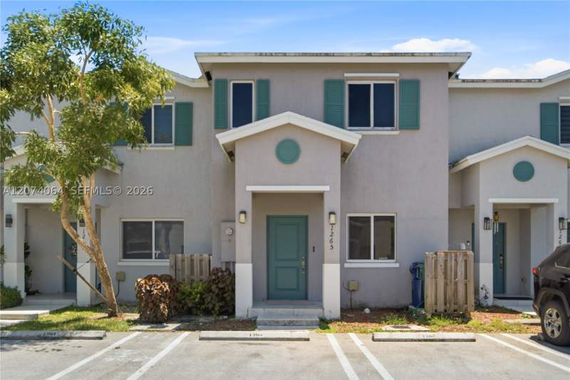 3 bedroom Townhouse at 1265 NW 4th Ln, Forest Park Villas, Florida City — photo 2