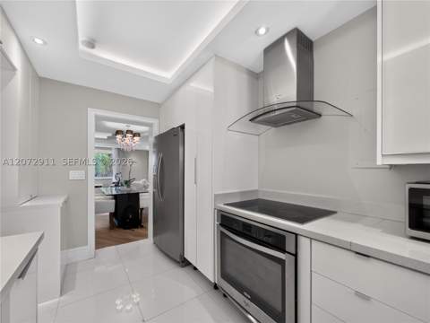 10190 Collins Ave 204, Bal Harbour FL - photo 8 of 21