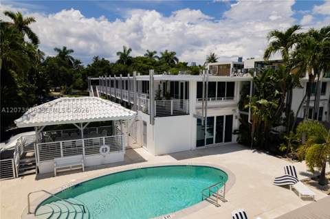 405 N Hibiscus Dr 202, Miami Beach FL - photo 19 of 27