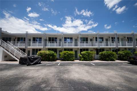 405 N Hibiscus Dr 202, Miami Beach FL - photo 23 of 27