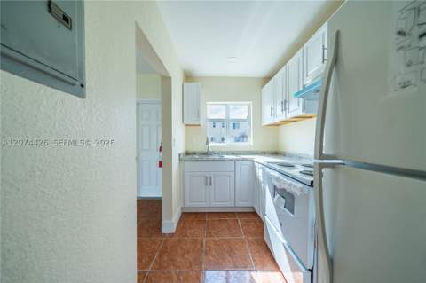 414 NW 84th Ter 414, Miami FL - photo 10 of 30