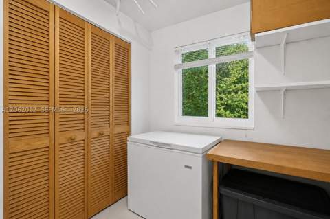 17200 NE 15th Ave, North Miami Beach FL - photo 17 of 44