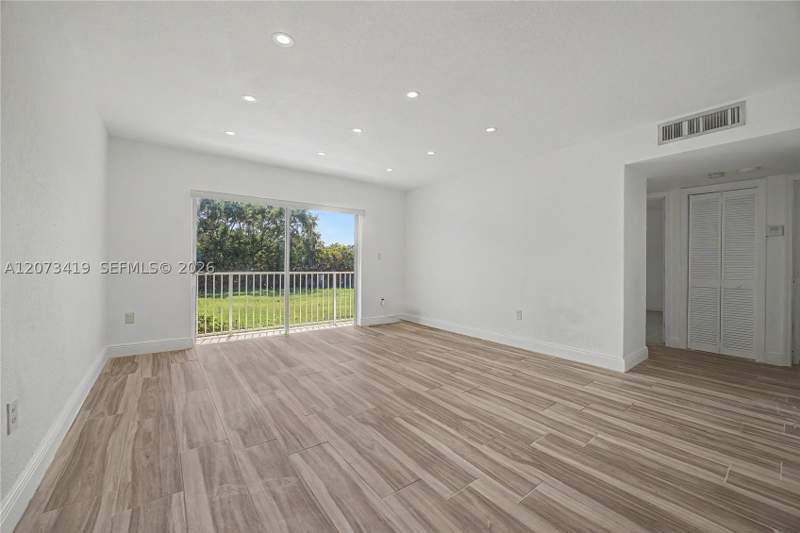 2 bedroom Condominium at 8475 SW 94th St 224E, Gallowood Condo, Miami — photo 5
