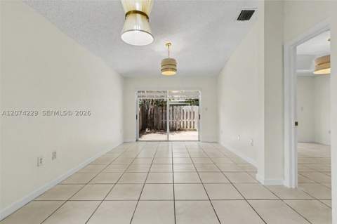 5118 NW 115th Ct, Doral FL - photo 8 of 37