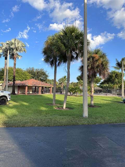 14359 Kendale Lakes Cir, Miami FL - photo 12 of 18