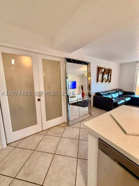 19701 E Country Club Dr 5605, Aventura FL - photo 12 of 37