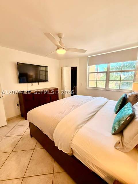 19701 E Country Club Dr 5605, Aventura FL - photo 18 of 37
