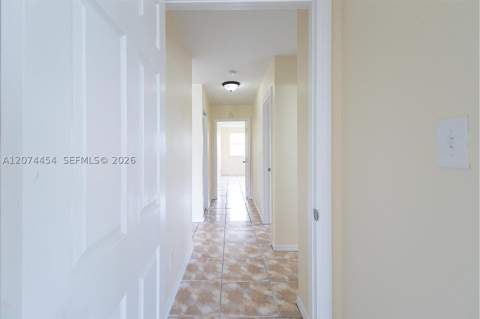455 NW 14th St, Florida City FL - photo 11 of 37
