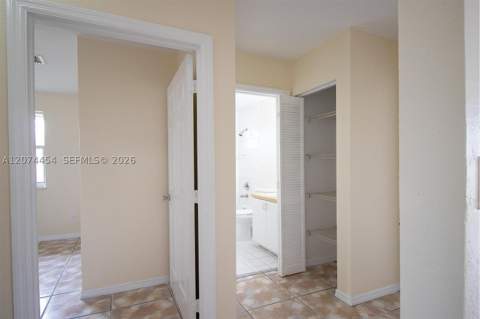 455 NW 14th St, Florida City FL - photo 7 of 37