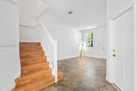7809 NW 114th Path, Doral FL - photo 15 of 37