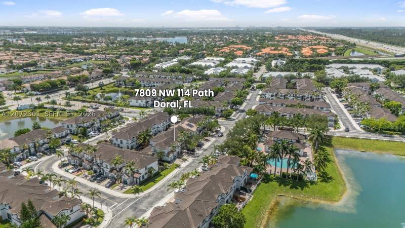 4 bedroom Townhouse at 7809 NW 114th Path, Doral Isles North Sec Two, Doral — photo 2