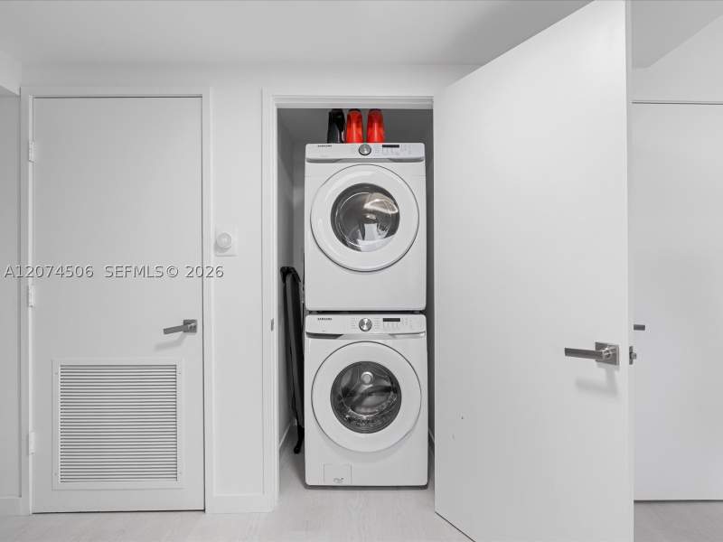 2 bedroom Condominium at 16275 Collins Ave 1804, Sayan Condo, Sunny Isles Beach — photo 4
