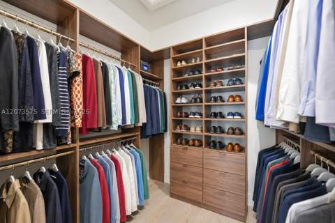 8267 NW 48th St, Doral FL - photo 22 of 65
