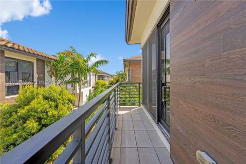 8267 NW 48th St, Doral FL - photo 23 of 65
