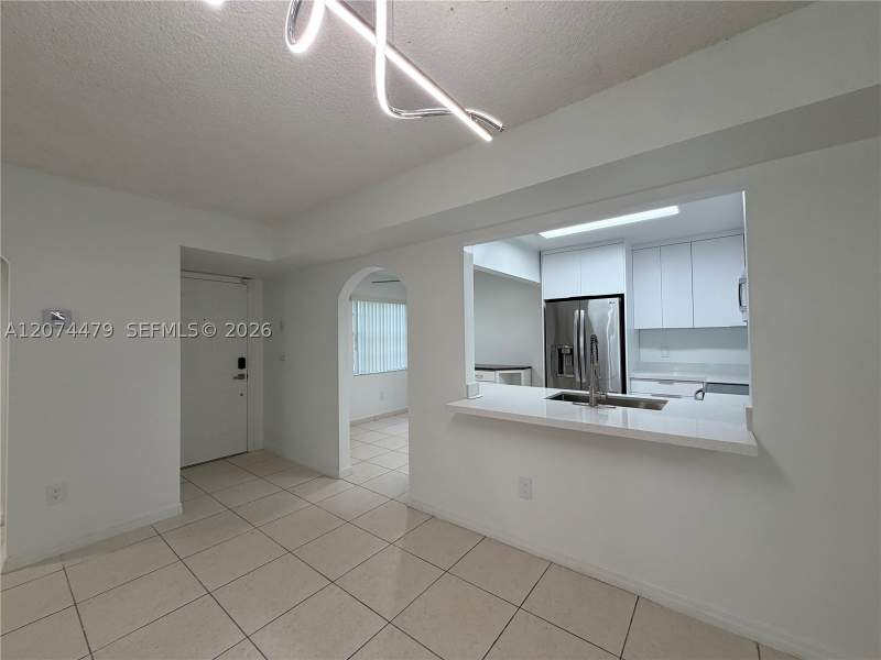 2 bedroom Condominium at 423 NE 210th Cir Ter 104-25, Monterey Village-One Cond, Miami — photo 5