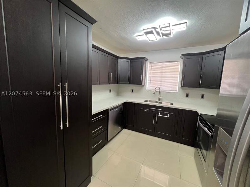 2 bedroom Condominium at 7785 W 30th Ct F-107, Villa Veranda Condo, Hialeah — photo 2