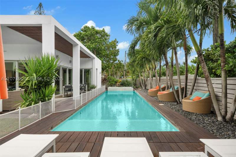 4 bedroom SingleFamilyResidence at 265 Fairway Dr, Normandy Golf Course, Miami Beach — photo 2