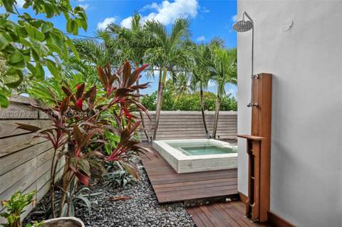 265 Fairway Dr, Miami Beach FL - photo 23 of 40