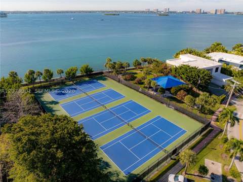 265 Fairway Dr, Miami Beach FL - photo 9 of 40