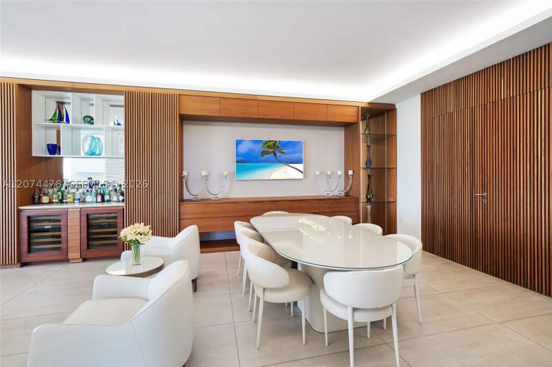 3 bedroom Condominium at 515 Valencia Ave 601, Coral Gables Biltmore Sec, Coral Gables — photo 4