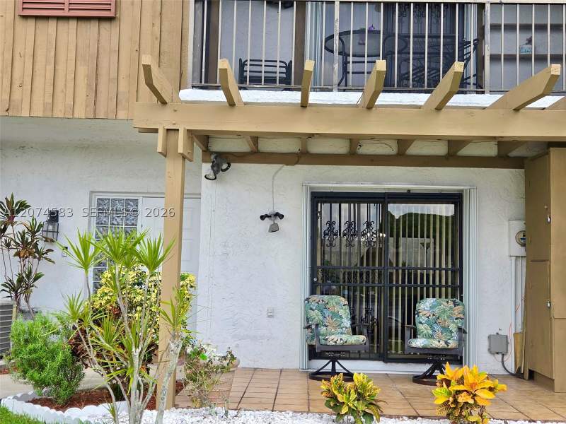 3 bedroom Townhouse at 6745 NW 169th St 14F, Woods Landing Condo Ph I, Hialeah — photo 5